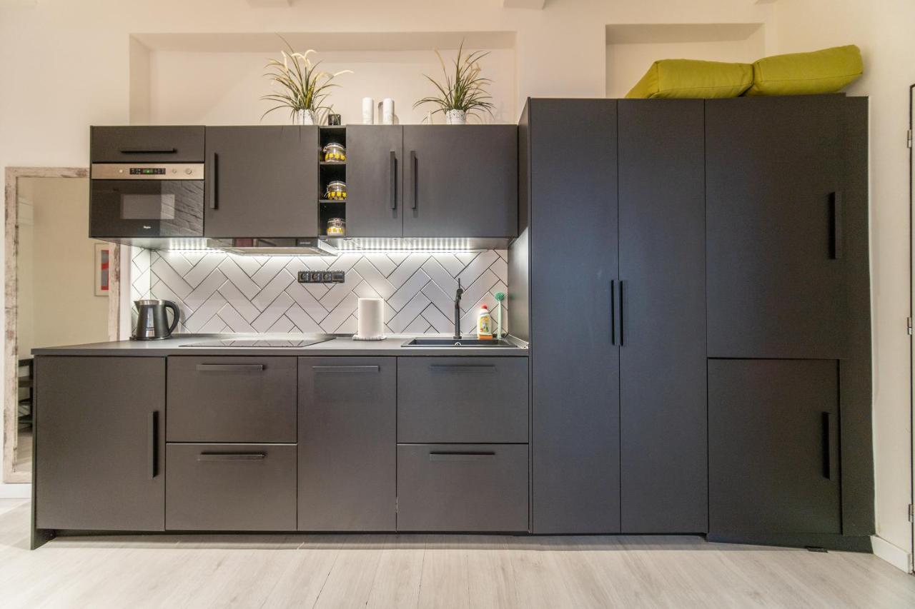 Sunny Central Apartment On Wenceslas Square By Easybnb Praha Eksteriør bilde