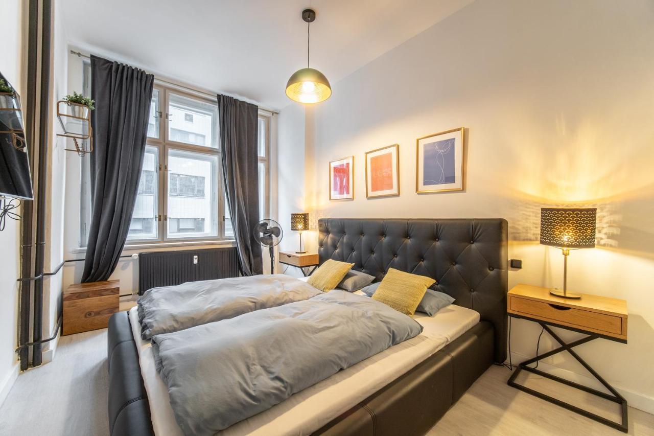 Sunny Central Apartment On Wenceslas Square By Easybnb Praha Eksteriør bilde