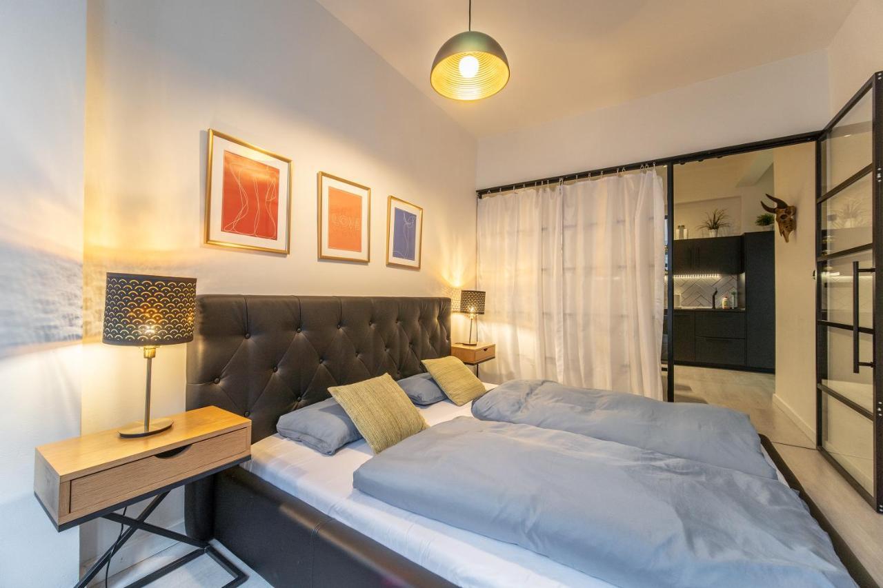 Sunny Central Apartment On Wenceslas Square By Easybnb Praha Eksteriør bilde